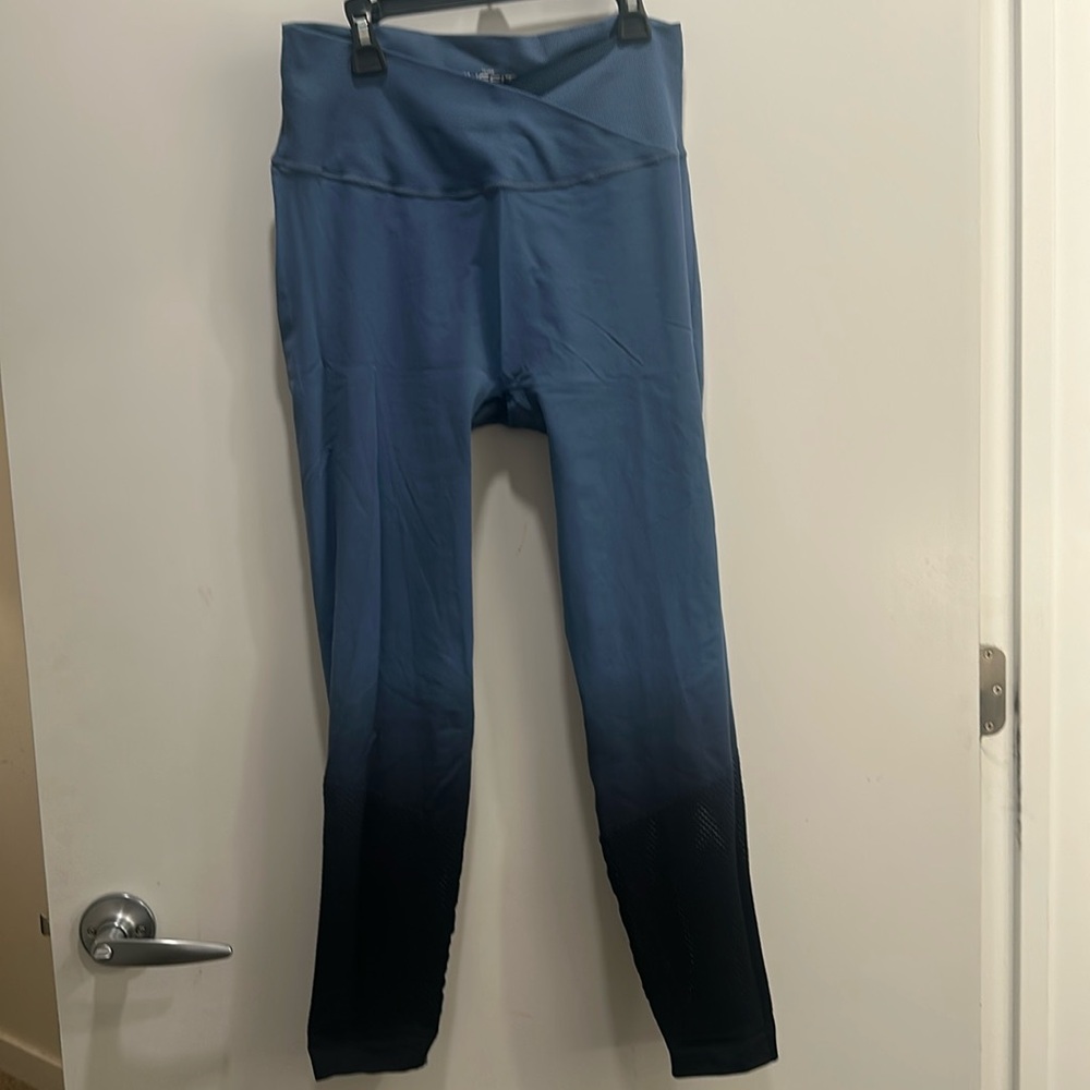 Shefit blue leggings.